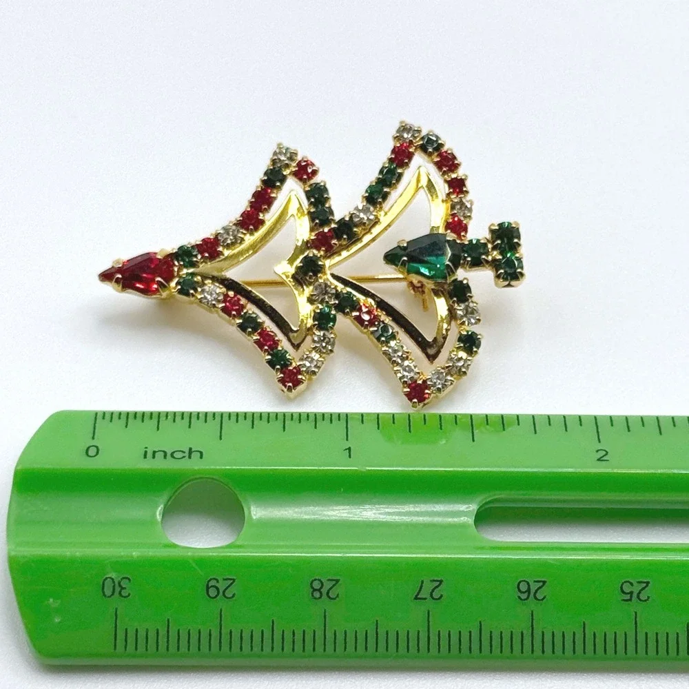 Vintage Christmas Tree Brooch Gold Tone Red Green Clear Rhinestone Holiday Pin